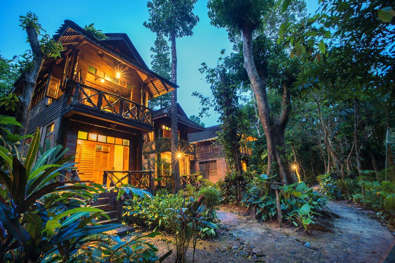 Art'S Riverview Lodge Khao Sok National Park Exterior photo