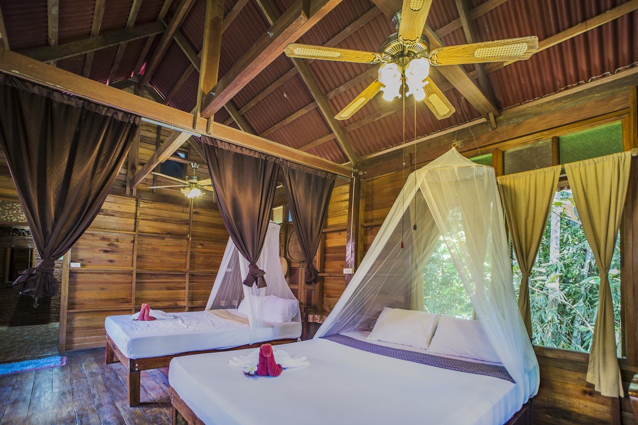 Art'S Riverview Lodge Khao Sok National Park Exterior photo