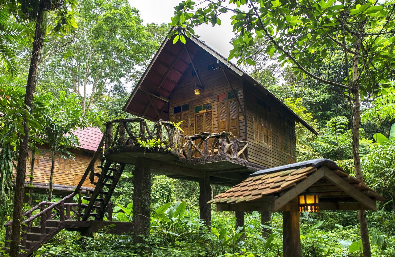 Art'S Riverview Lodge Khao Sok National Park Exterior photo