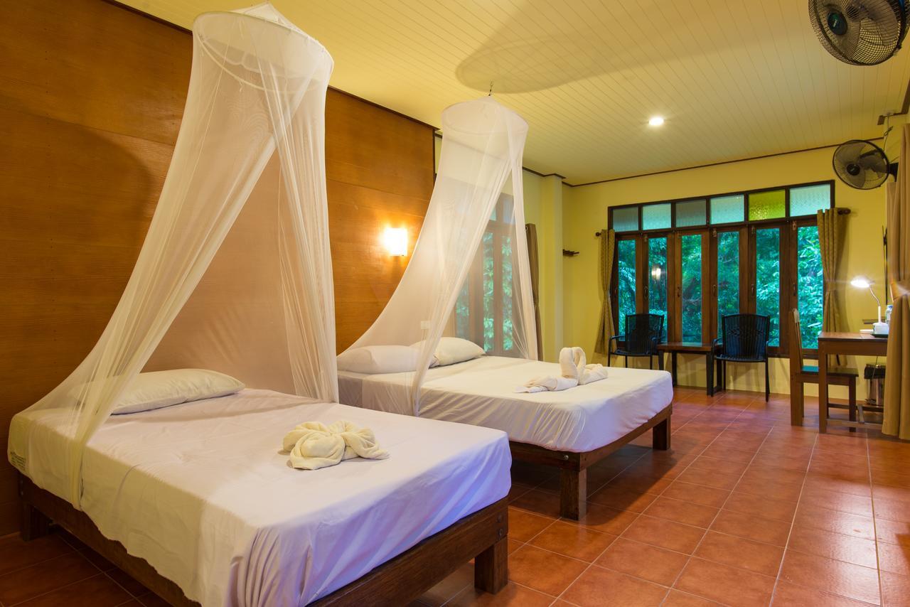 Art'S Riverview Lodge Khao Sok National Park Exterior photo
