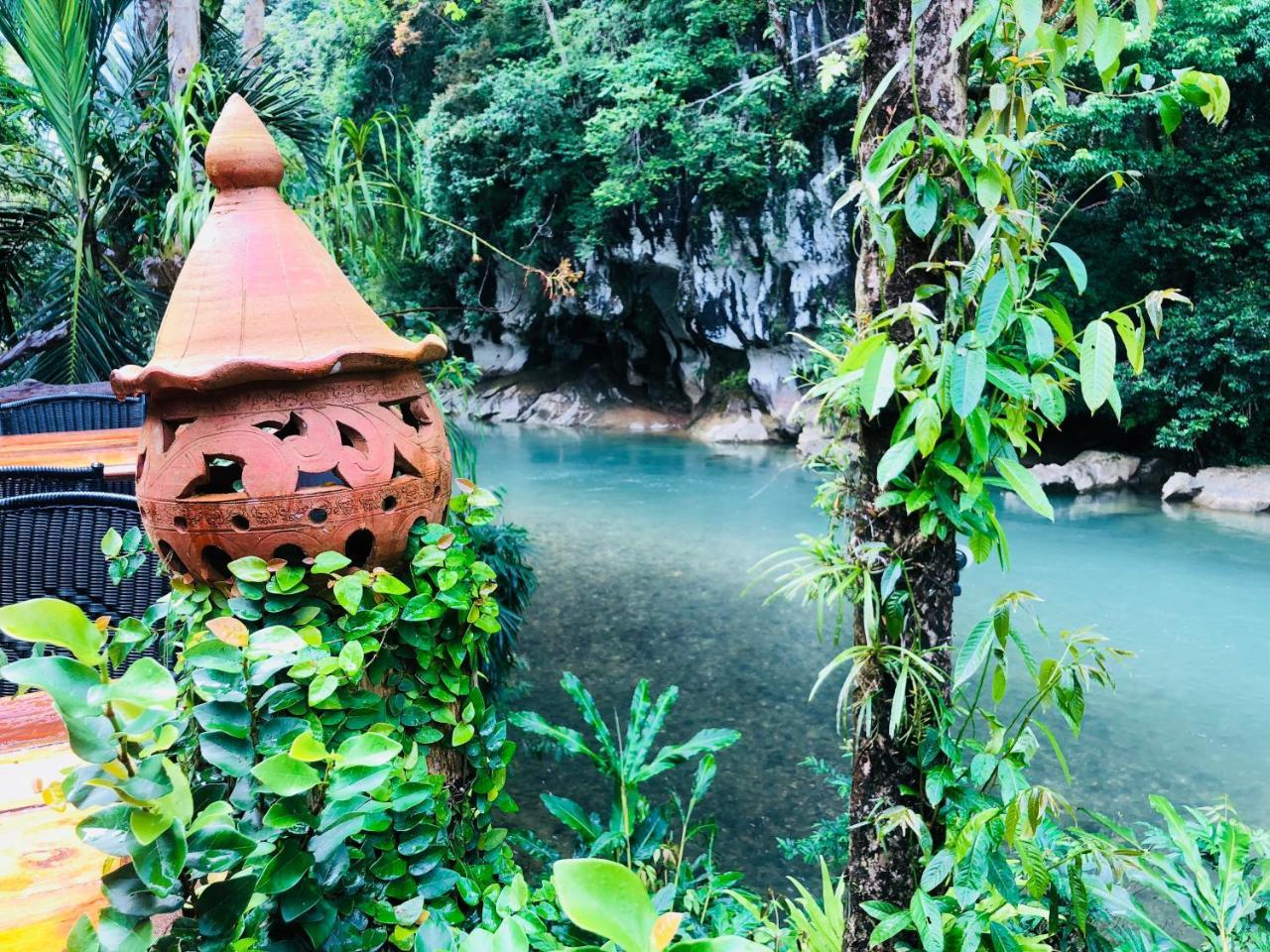 Art'S Riverview Lodge Khao Sok National Park Exterior photo